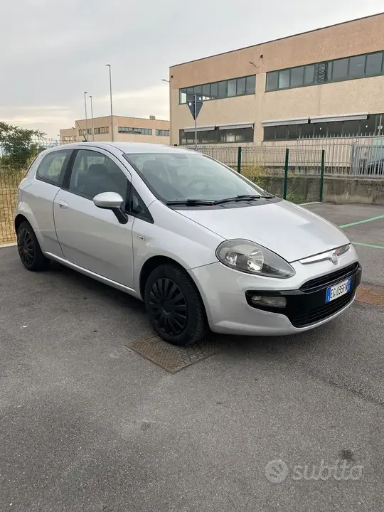 Fiat Punto Evo 2011 photo 5