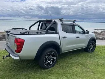 Nissan Navara 2017 photo 2