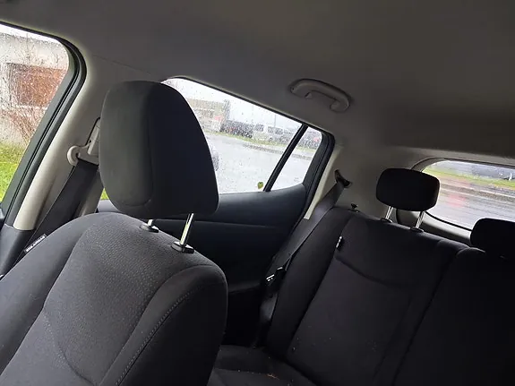 Nissan Leaf 2014 photo 2