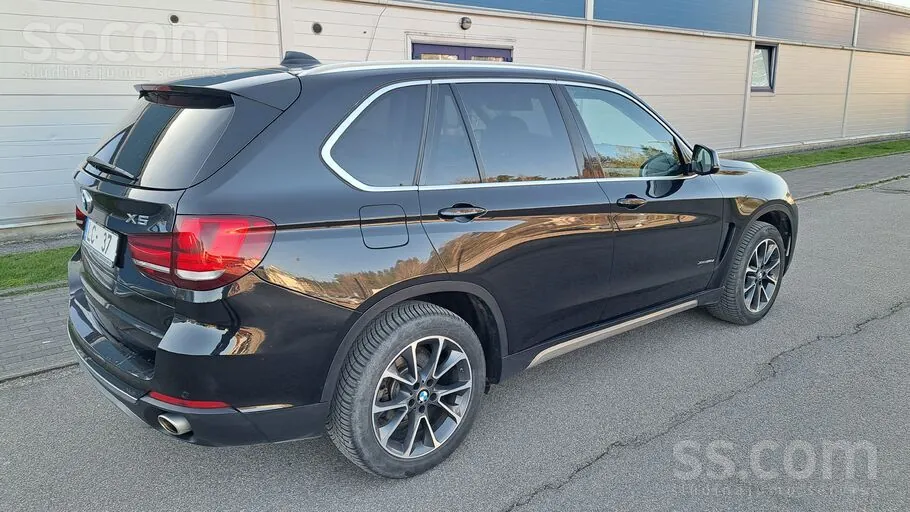 BMW X5 2014 photo 2