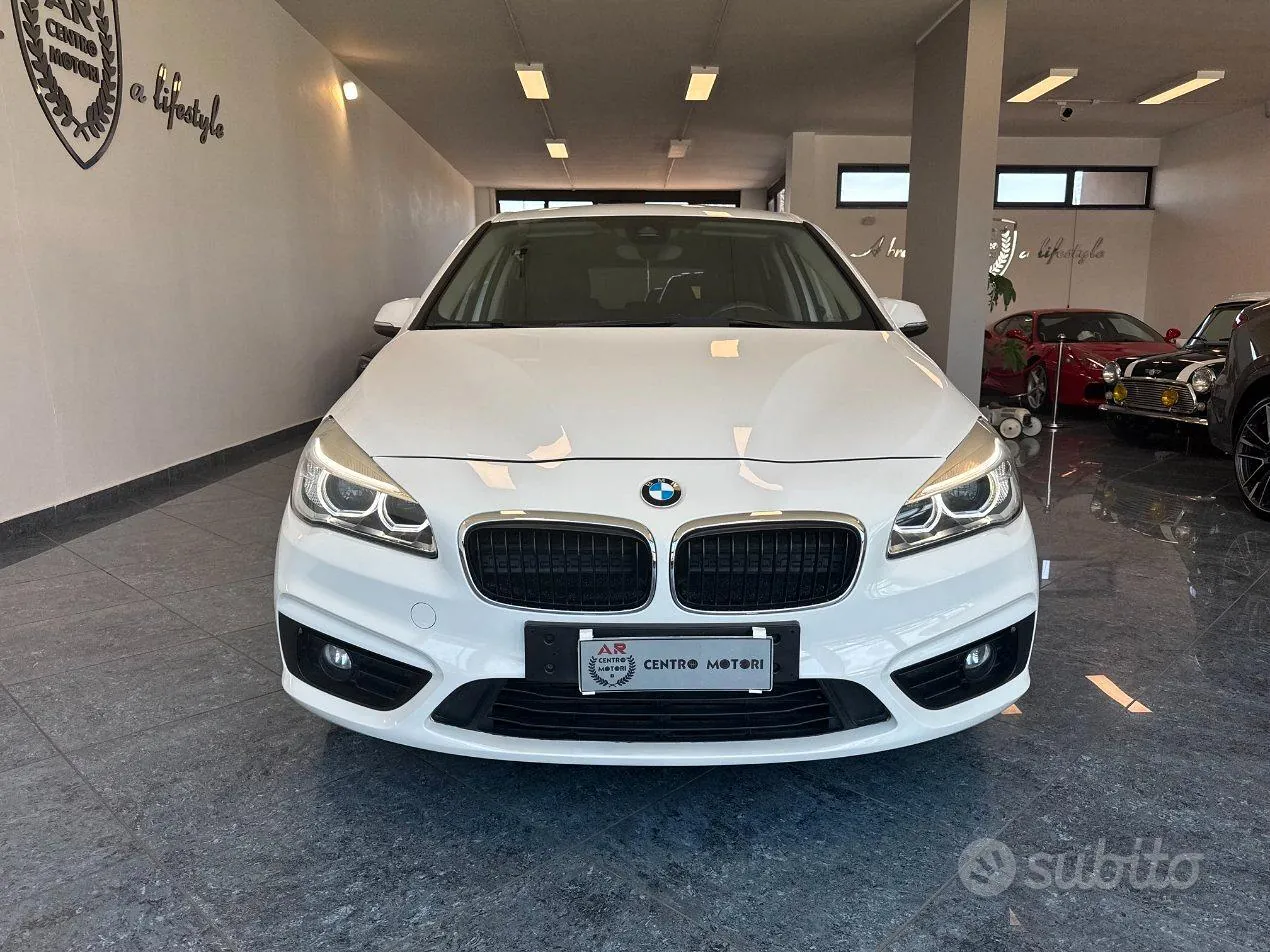 BMW 216D Active Tourer 2015 photo 2