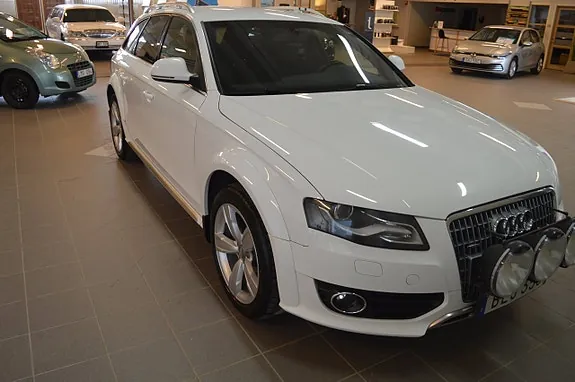 Audi A4 Allroad 2011 photo 4