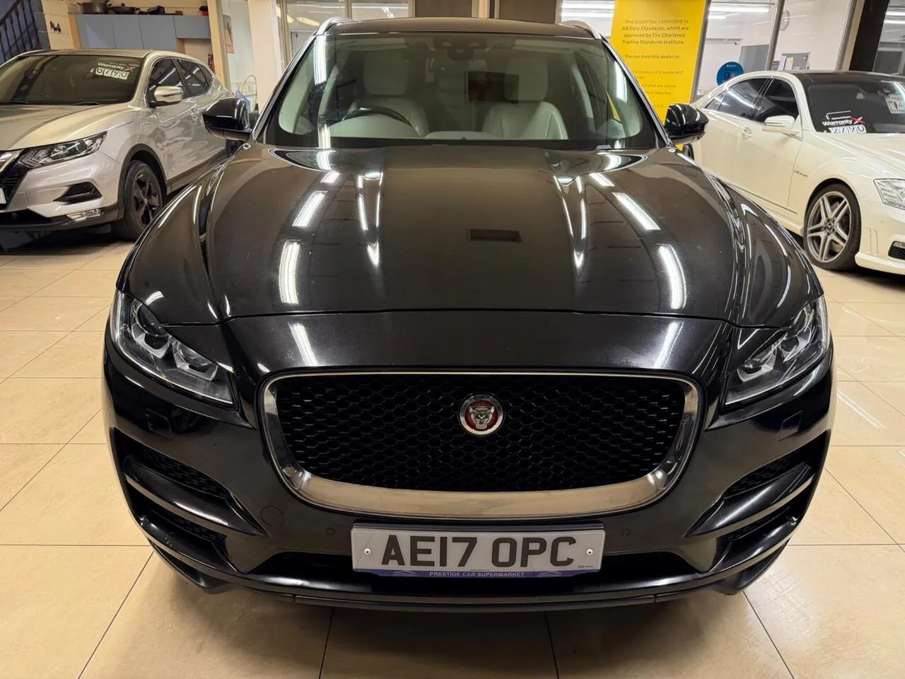 Jaguar F-Pace 2017 photo 3