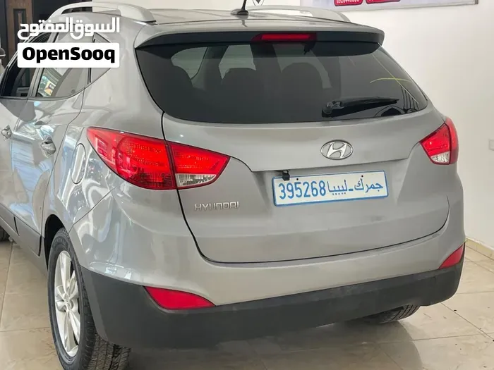 Hyundai Tucson 2012 photo 2