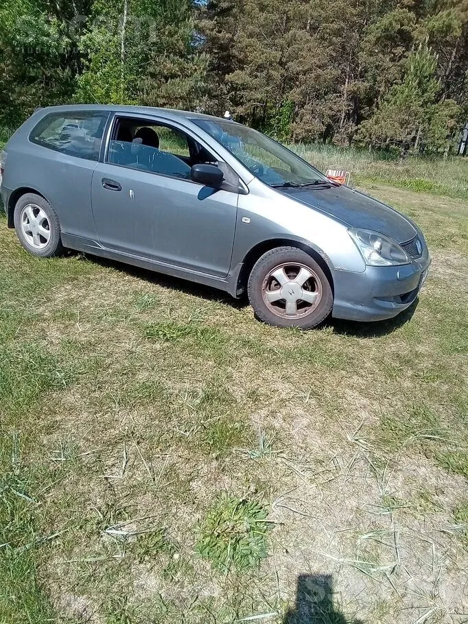 Honda Civic 2004 photo 2