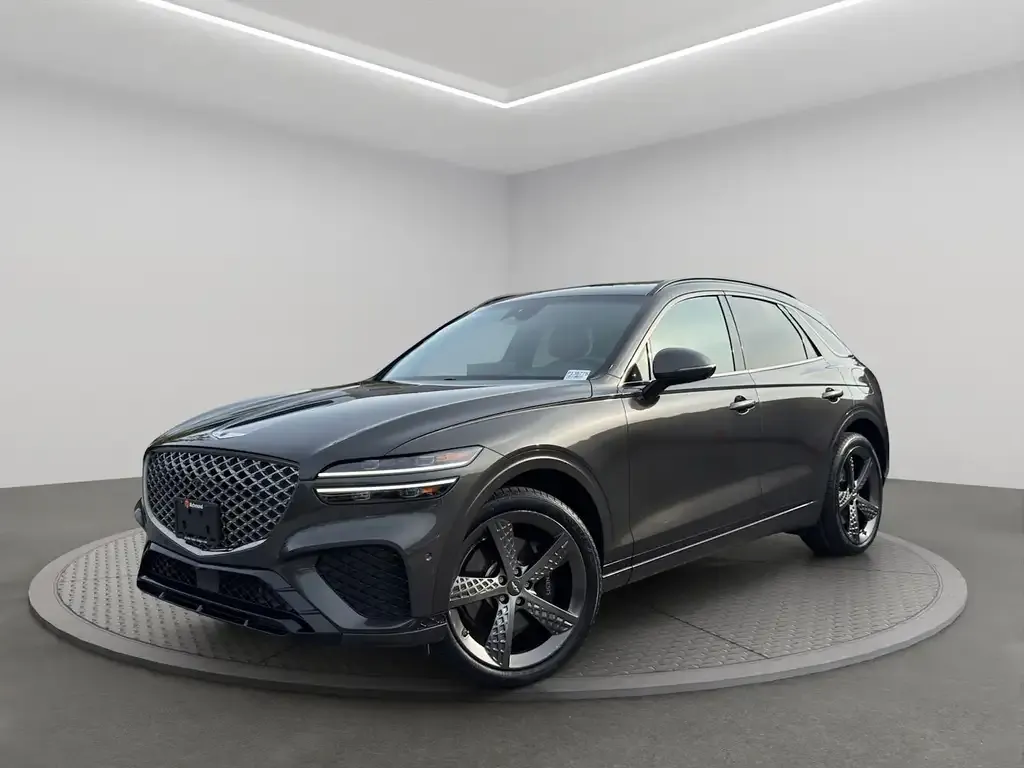 Genesis Gv70