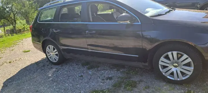 Volkswagen Passat 2005 photo 2