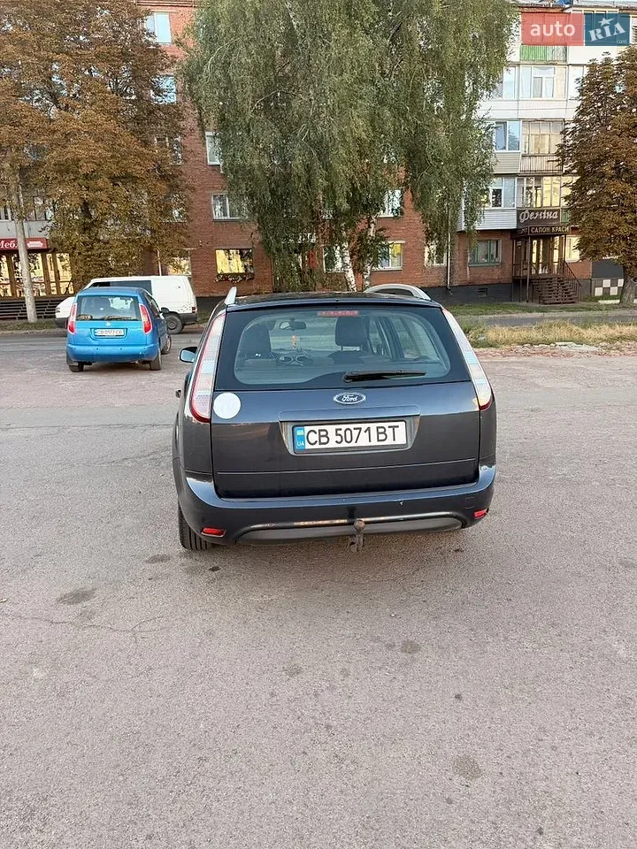 Ford Focus 2010 photo 5