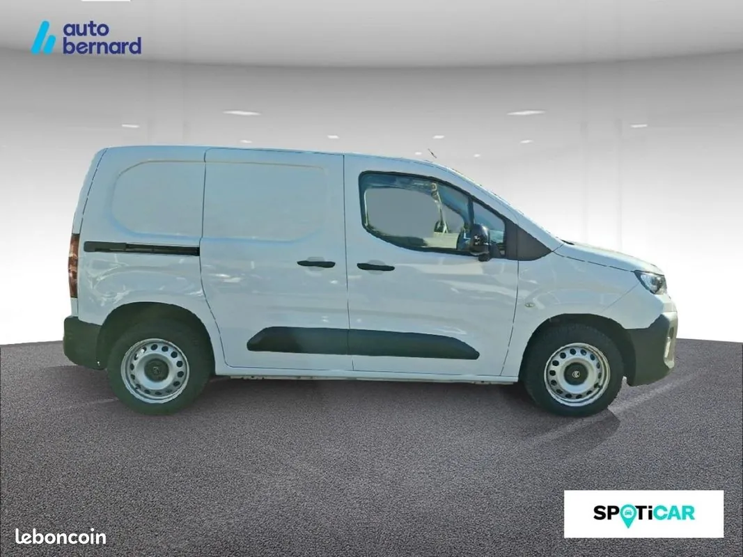 Citroen Berlingo 2024 photo 4