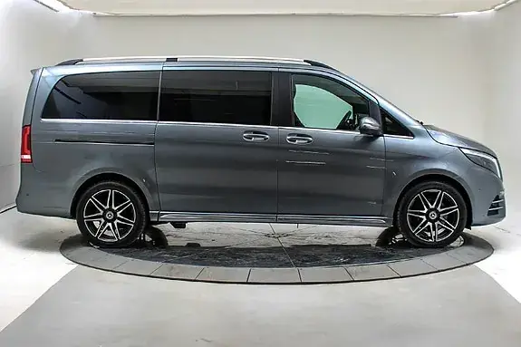 Mercedes-Benz V 300 D 2023 photo 5