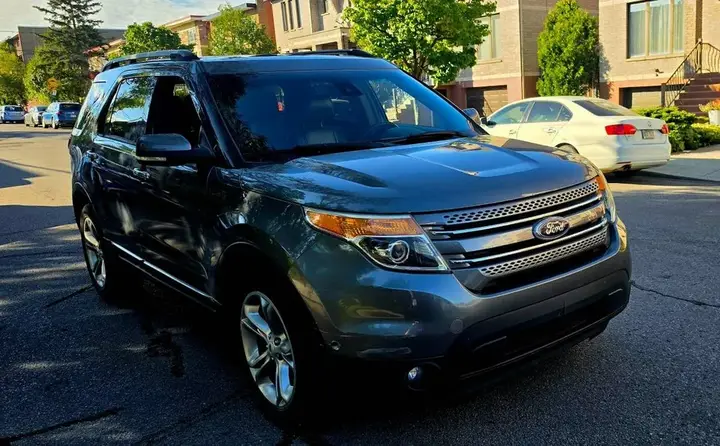 Ford Explorer