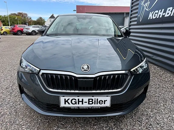 Skoda Scala 2021 photo 2