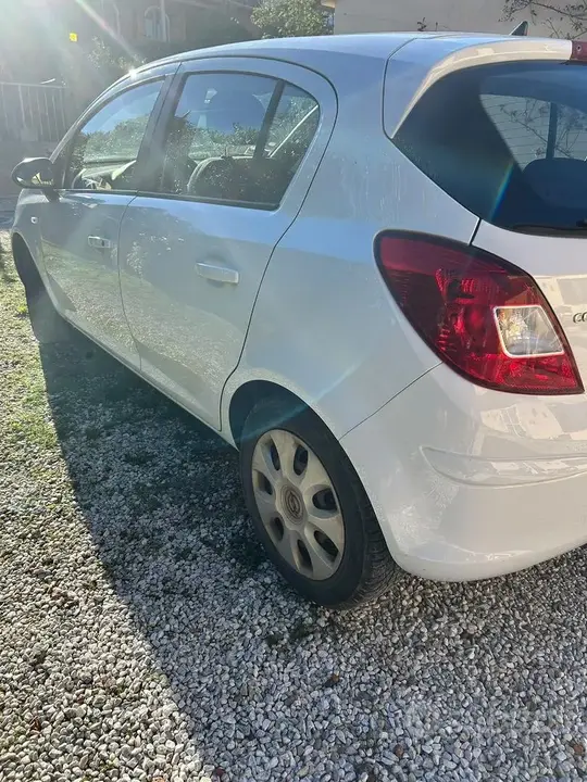 Opel Corsa 2011 photo 5