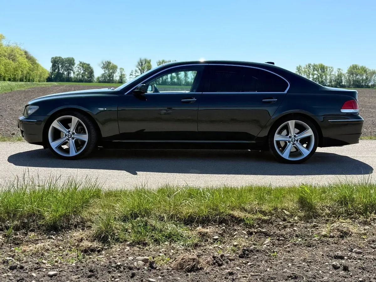 BMW 7 Series 2008 photo 3