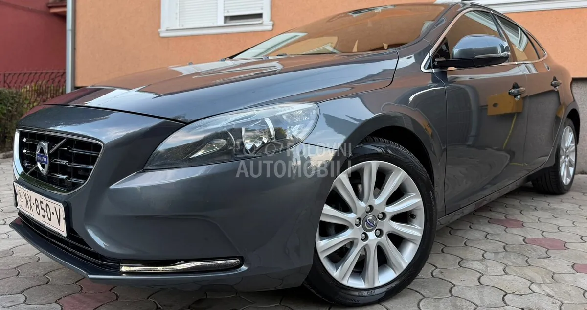 Volvo V40 2013 photo 4