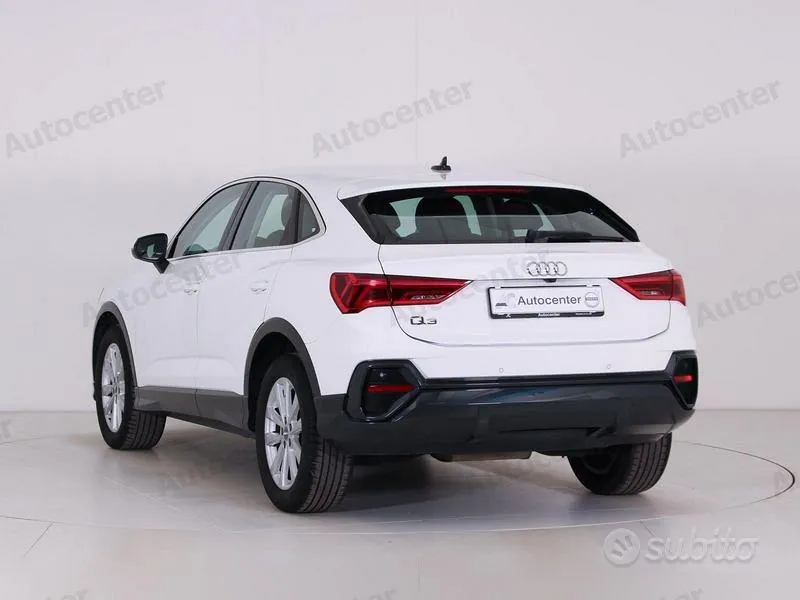 Audi Q3 2019 photo 4