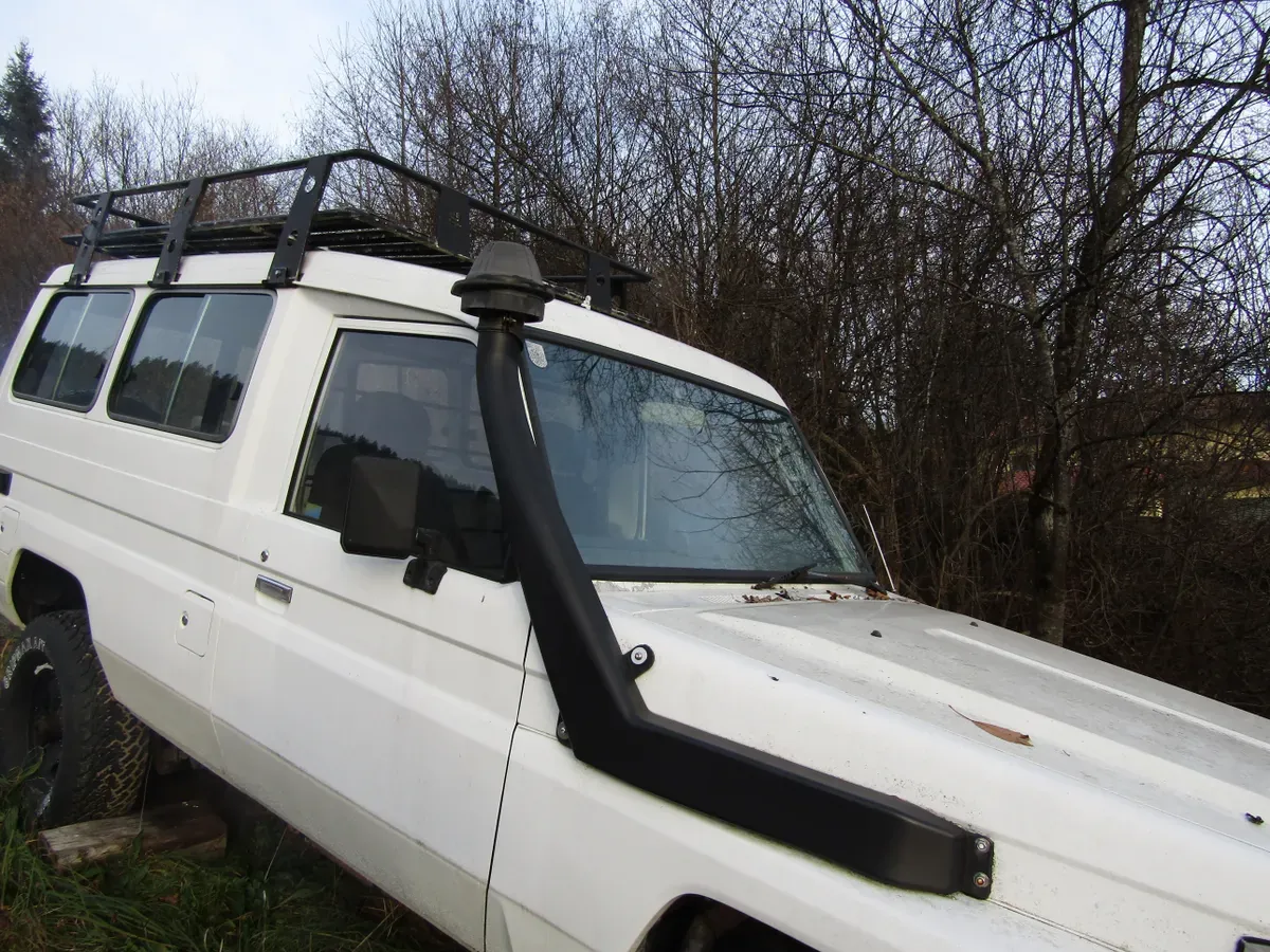 Toyota Land Cruiser 1993 photo 2