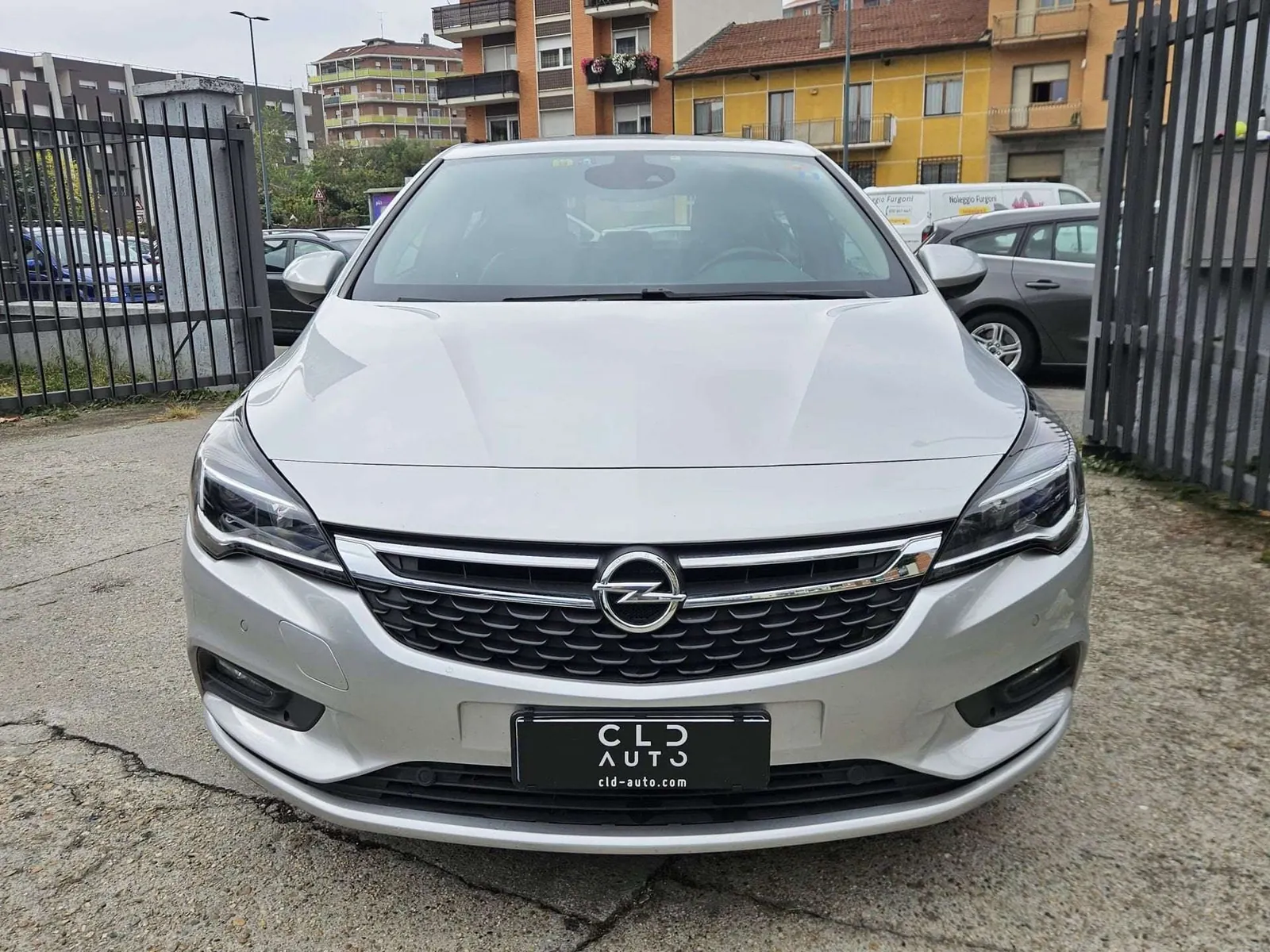 Opel Astra 2015 photo 2