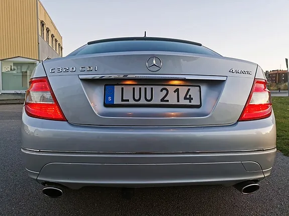 Mercedes-Benz C320 2009 photo 3