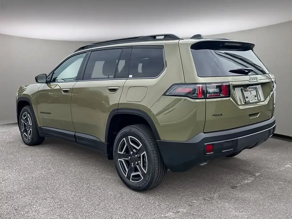Jeep Cherokee 2026 photo 4
