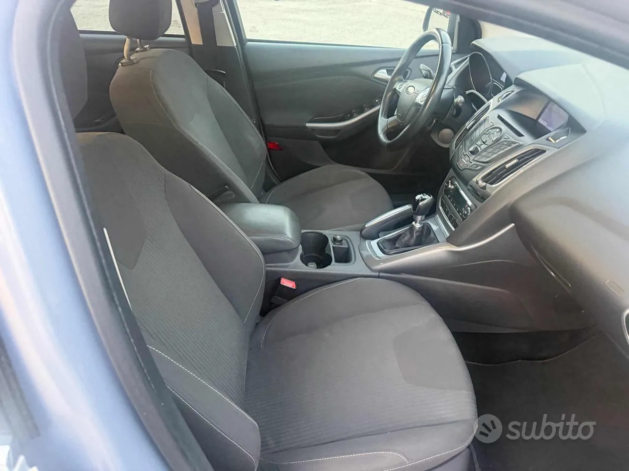 Ford Focus 2011 photo 4