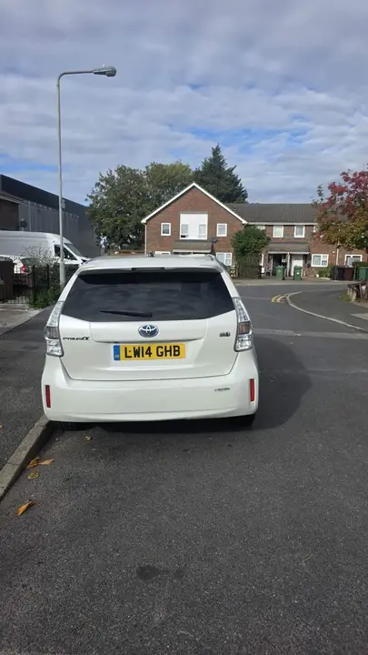 Toyota Prius 2020 photo 2
