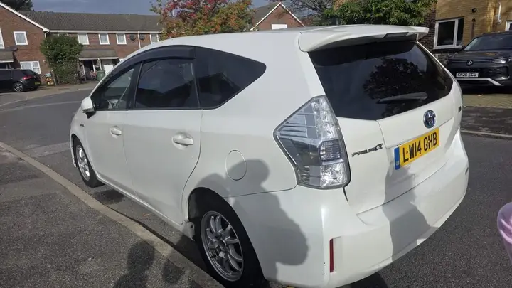 Toyota Prius 2020 photo 3