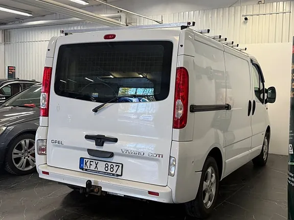 Opel Vivaro 2013 photo 5