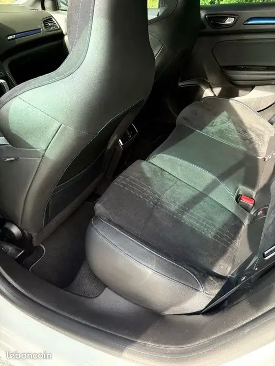 Renault Megane 2019 photo 3