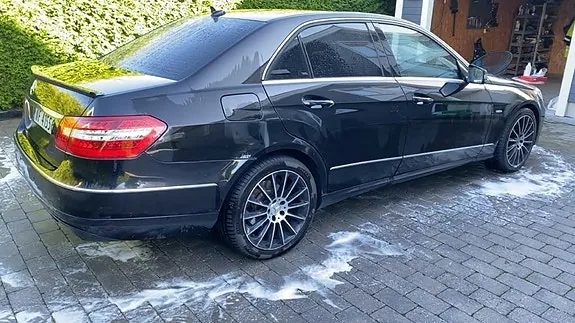 Mercedes-Benz E220 D 2009 photo 5