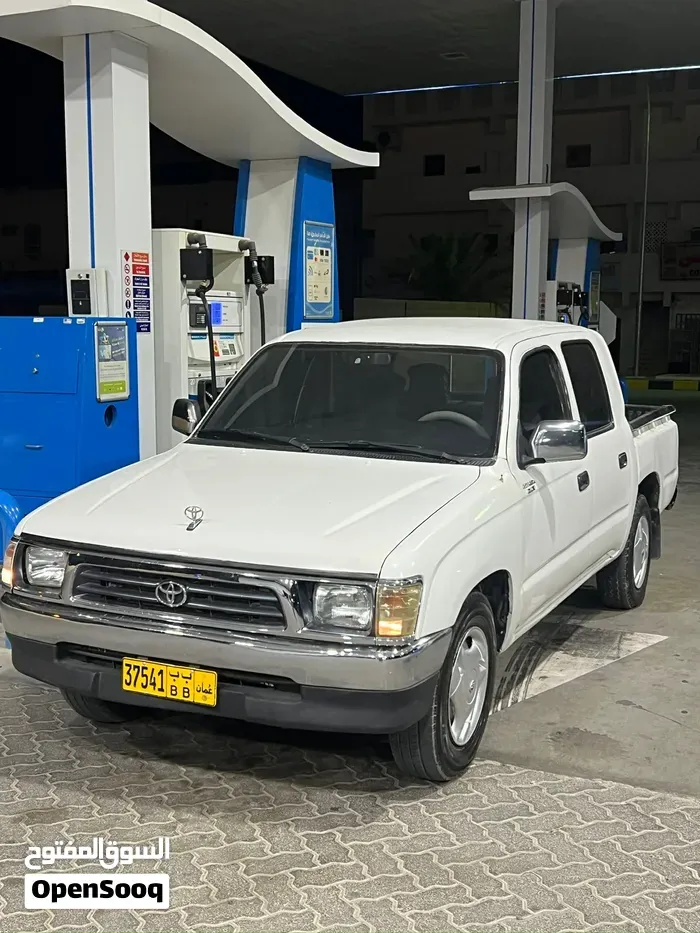 Toyota Hilux 1993 photo 5