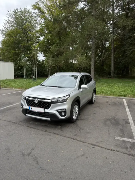 Suzuki S-Cross 2023 photo 2