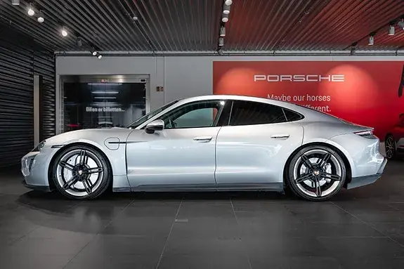 Porsche Taycan 2020 photo 2