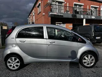 Peugeot Ion 2011 photo 3