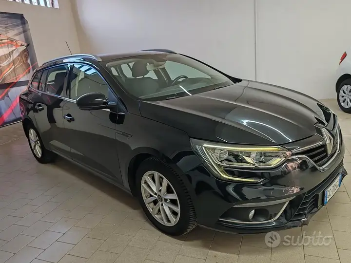 Renault Megane 2020 photo 2