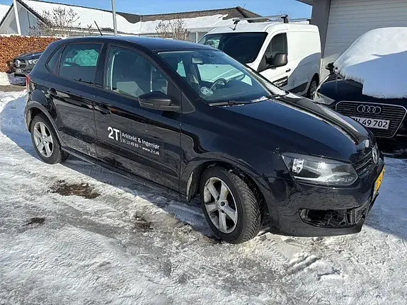 Volkswagen Polo 2011 photo 2