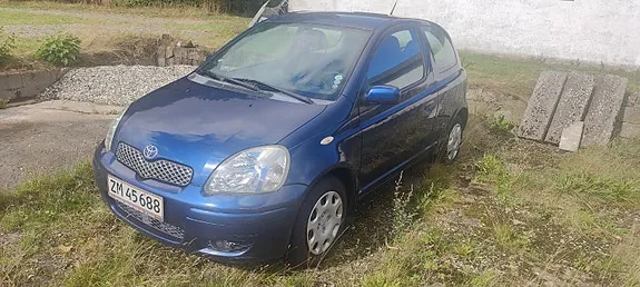 Toyota Yaris 2004 photo 2