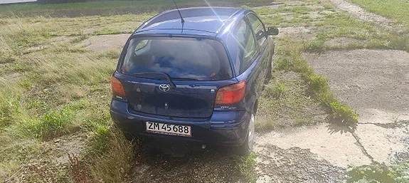 Toyota Yaris 2004 photo 4
