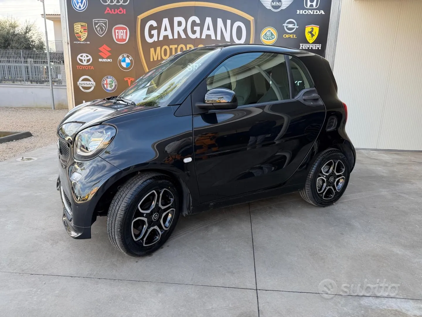 Smart Fortwo 2017 photo 2