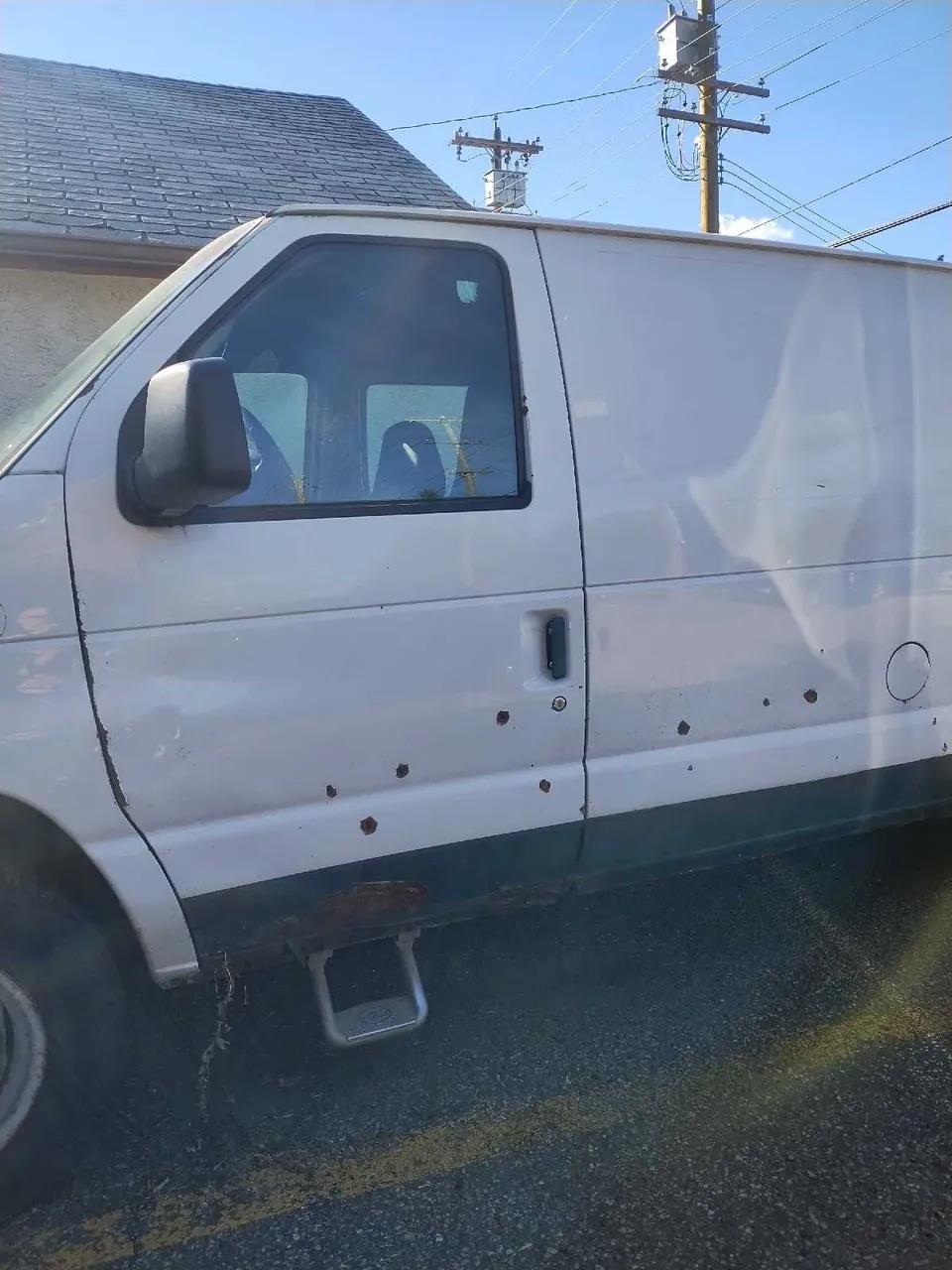 Ford E-250 2003 photo 3