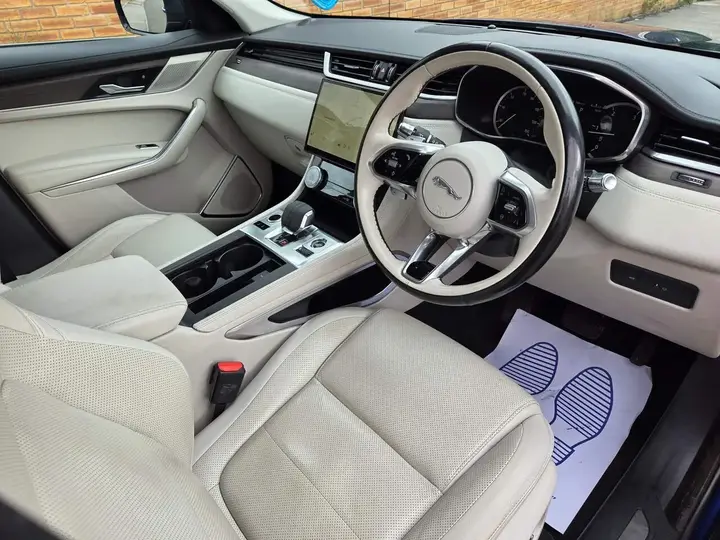Jaguar F-Pace 2021 photo 4