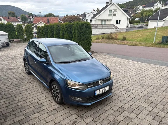 Volkswagen Polo 2016 photo 2