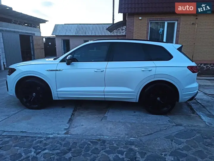 Volkswagen Touareg 2019 photo 4