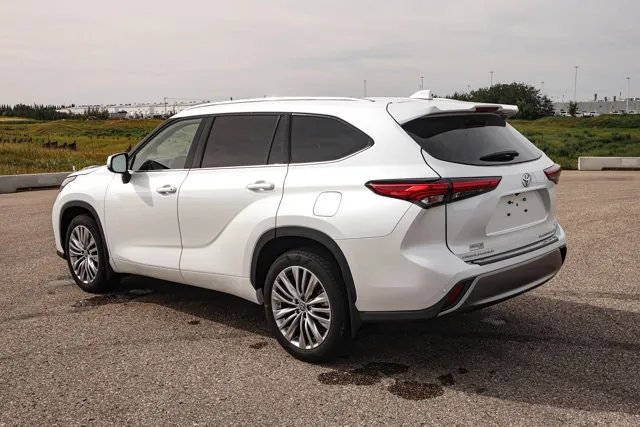Toyota Highlander 2022 photo 2
