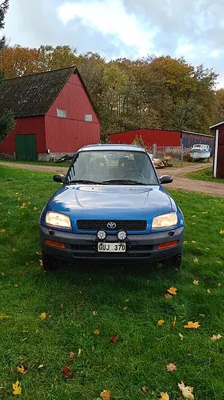Toyota Rav4 1996 photo 2