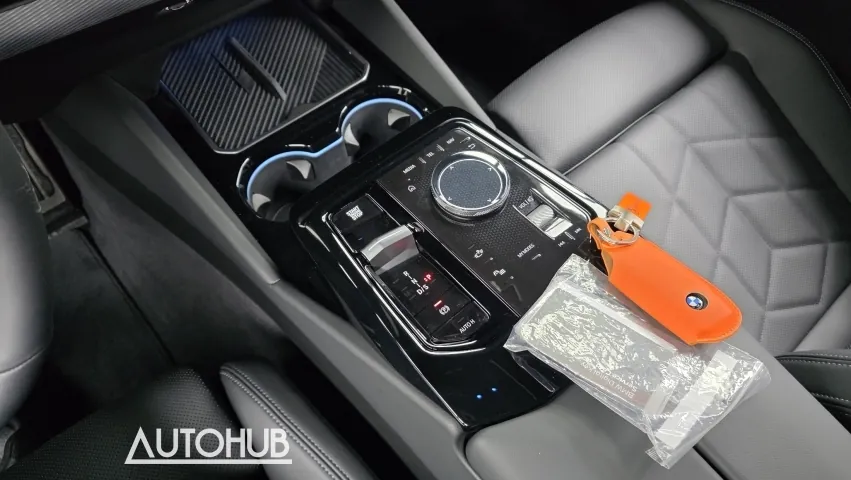 BMW 5 Series 2025 photo 2