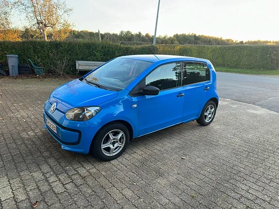 Volkswagen Up 2016 photo 2