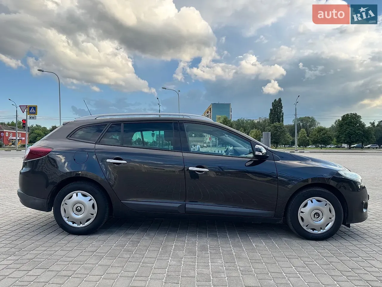 Renault Megane 2010 photo 3