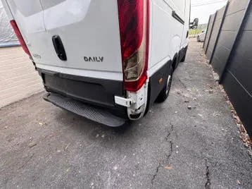 Iveco Daily 2021 photo 3