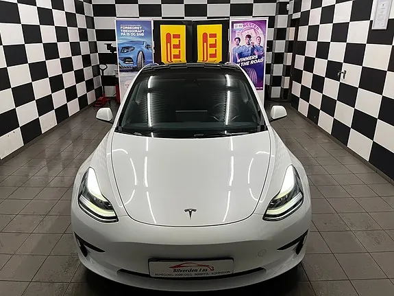 Tesla Model 3 2021 photo 3